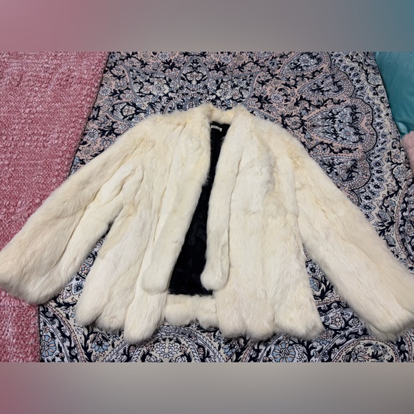 100% Rabbit Fur Coat - Picture 1 of 7